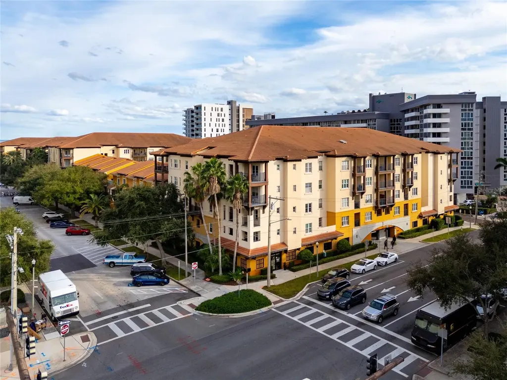 200 4th Avenue S St Petersburg FL 33701