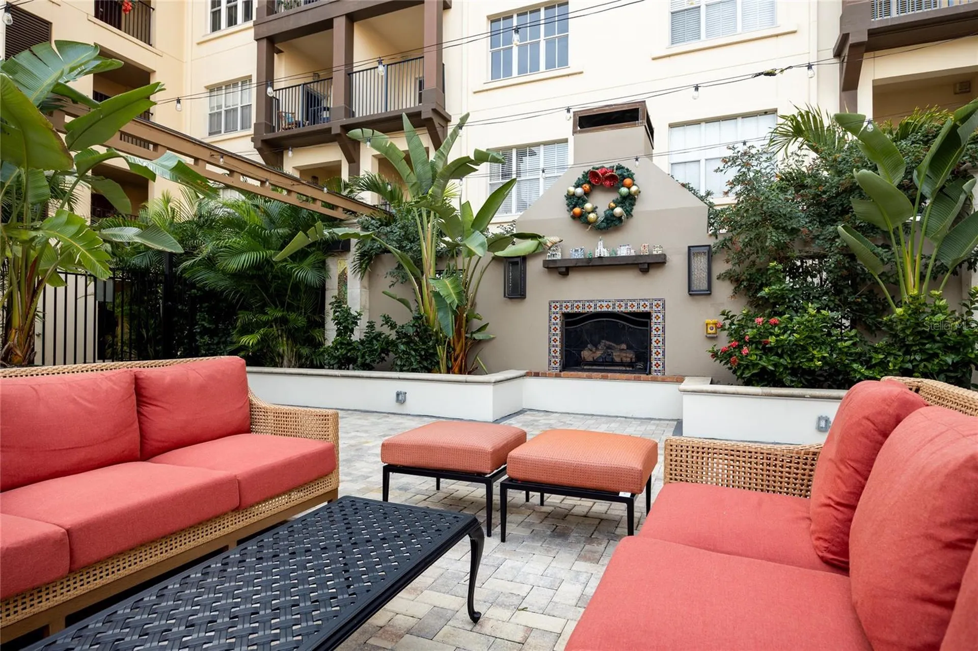200 4th Avenue S St Petersburg FL 33701