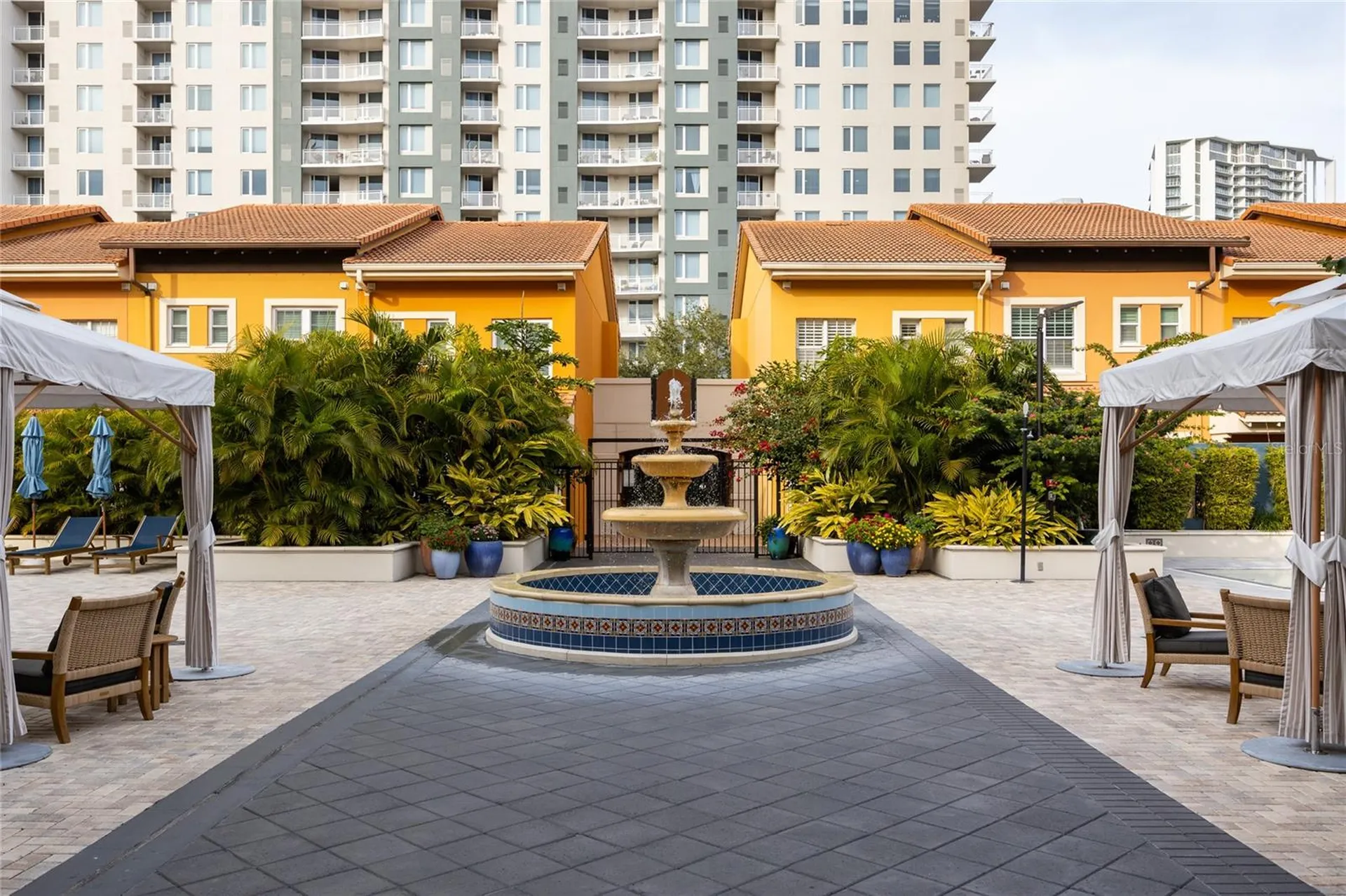 200 4th Avenue S St Petersburg FL 33701