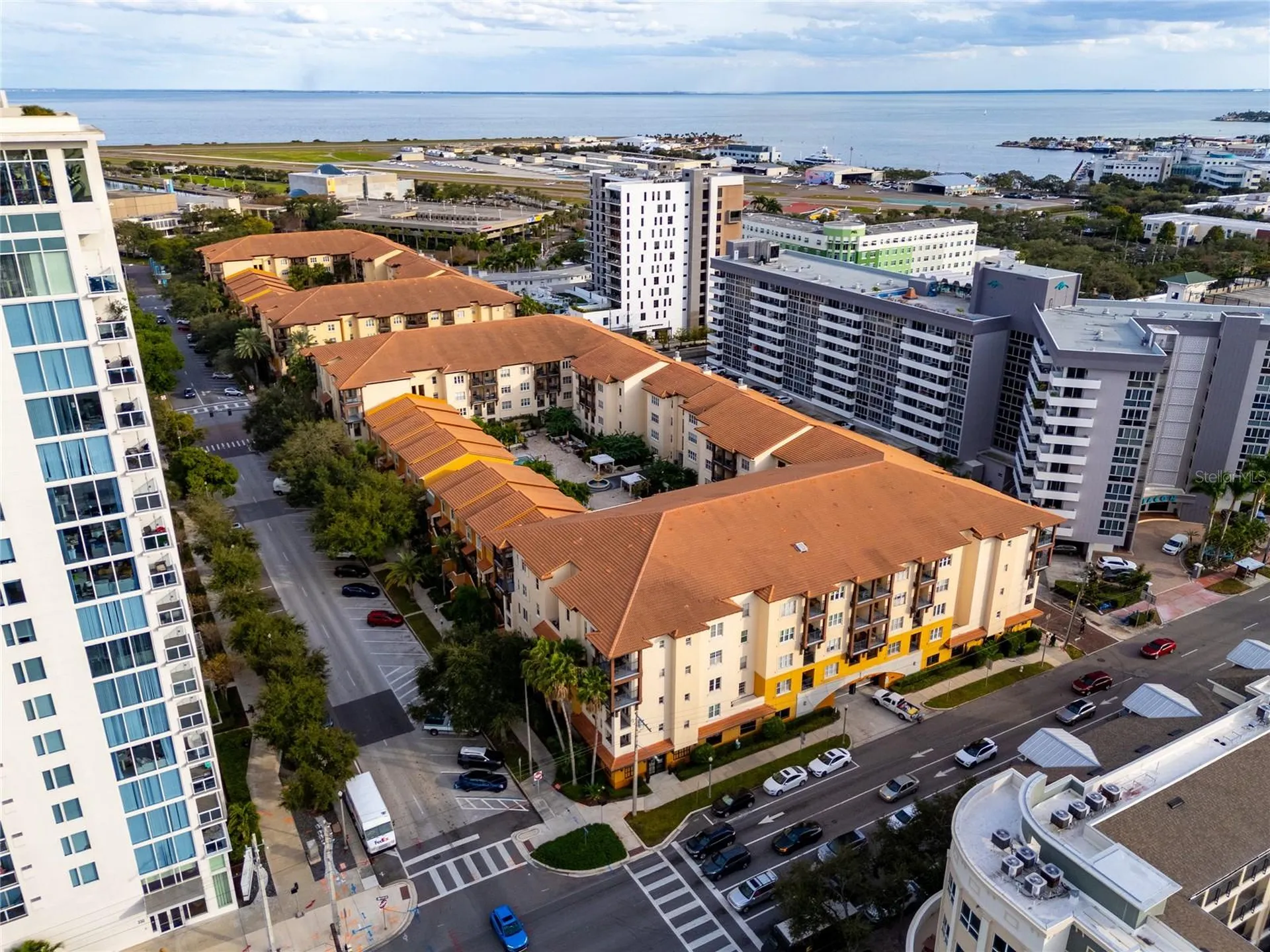 200 4th Avenue S St Petersburg FL 33701