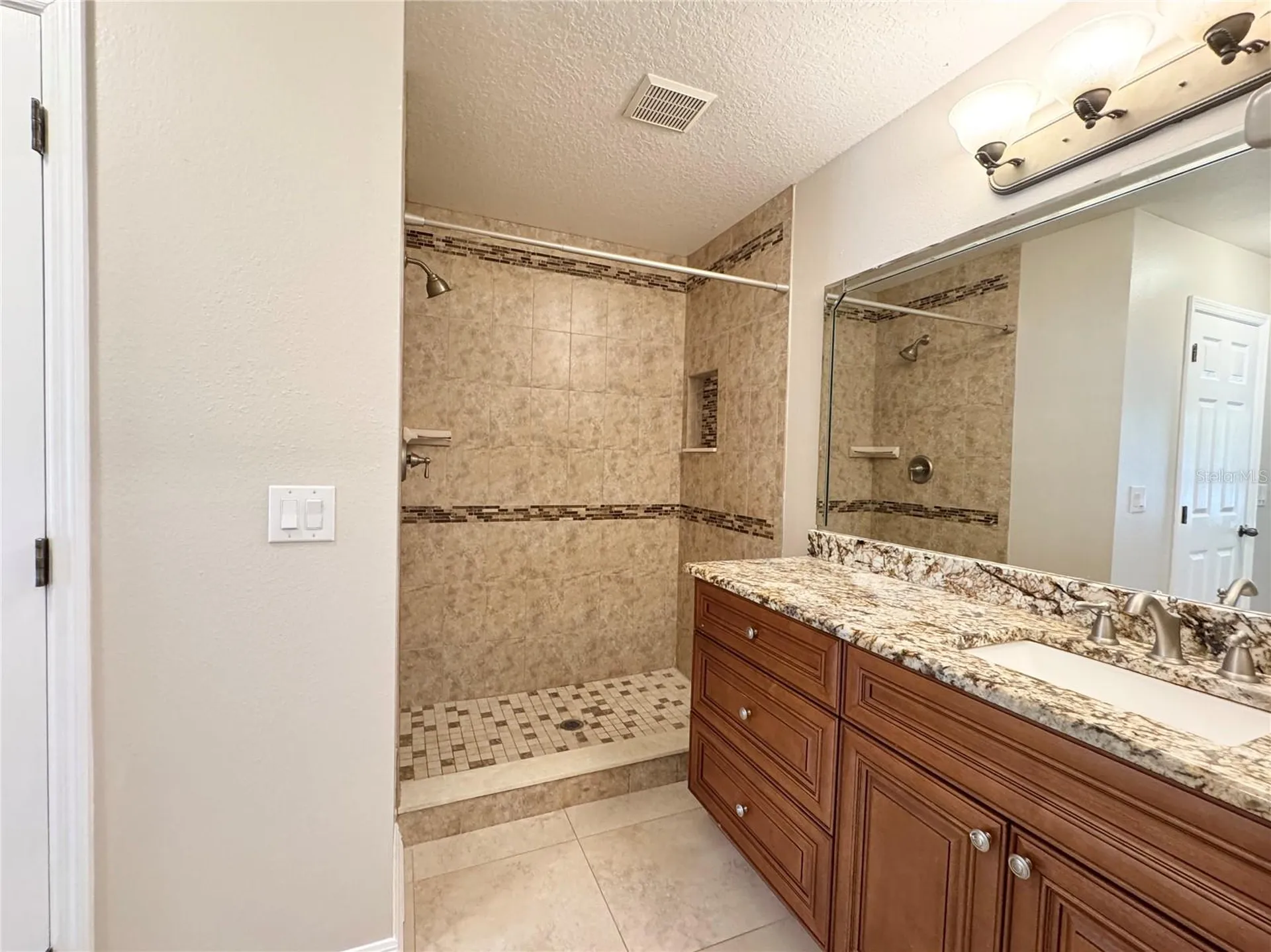 1916 Beacon Bay Court Apopka FL 32712