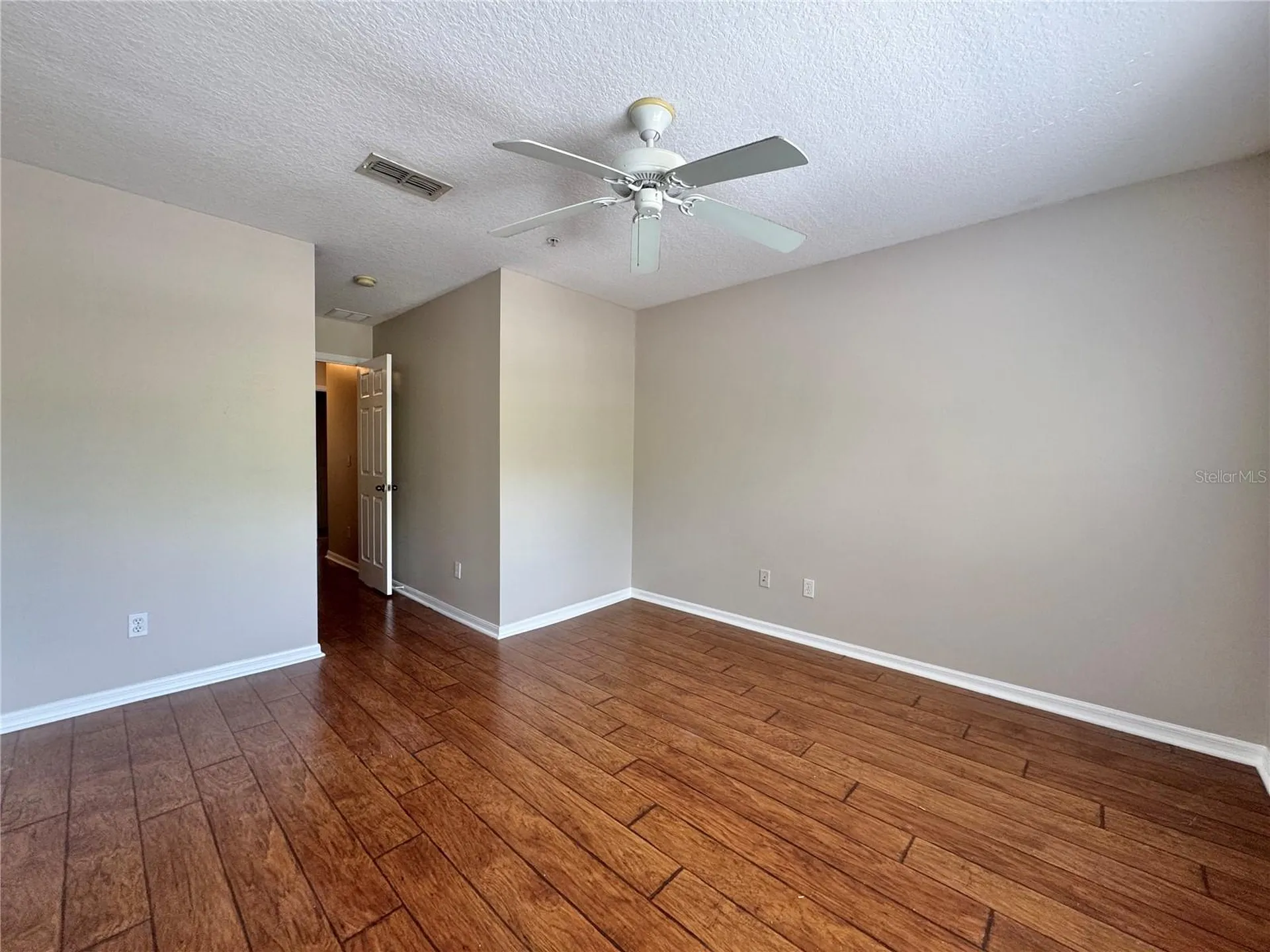 1916 Beacon Bay Court Apopka FL 32712
