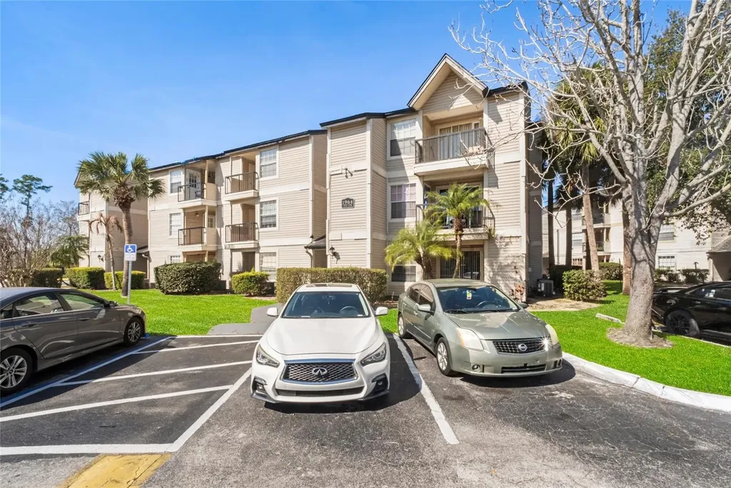 1964 Lake Atriums Circle Orlando FL 32839