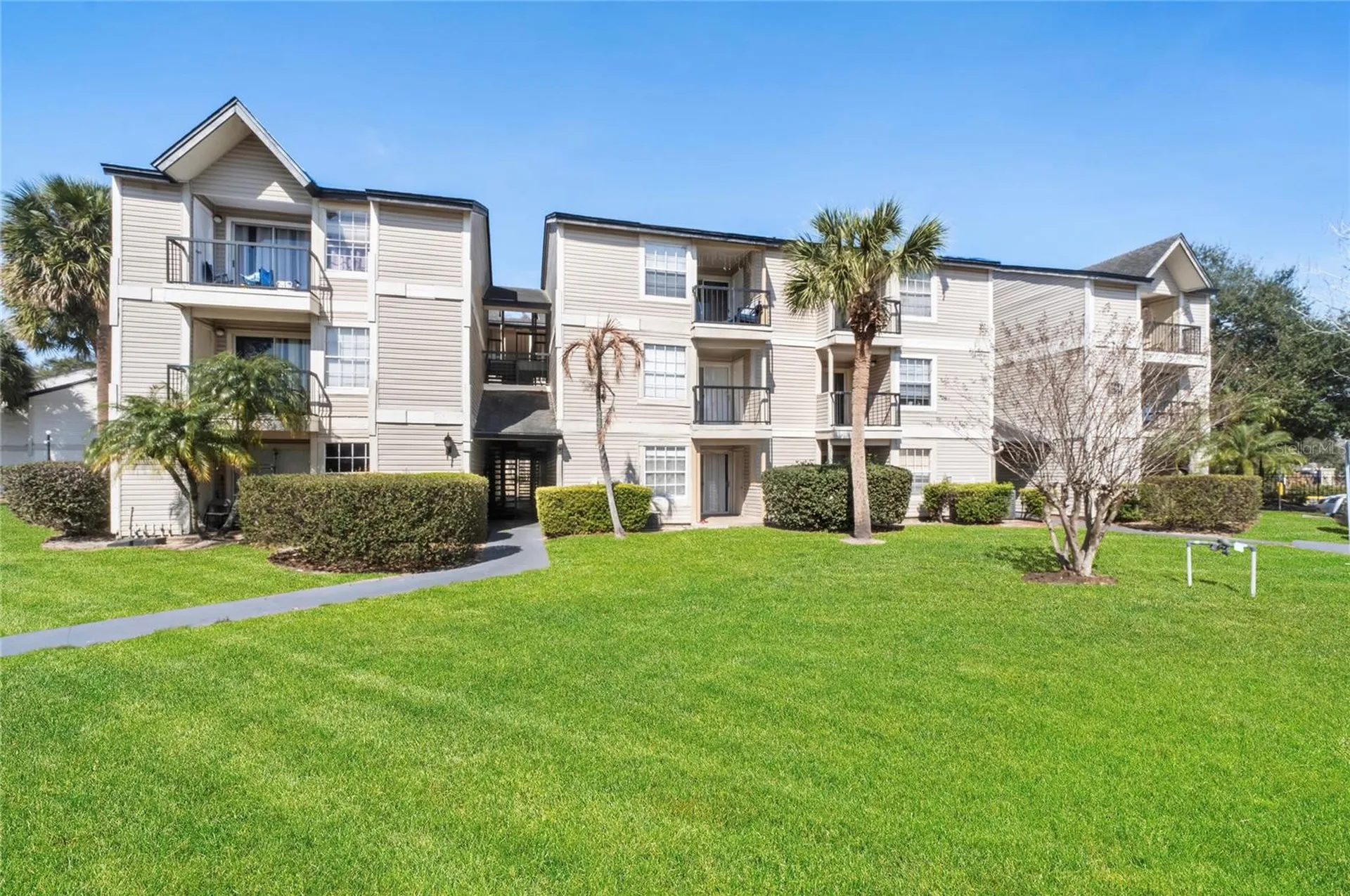 1964 Lake Atriums Circle Orlando FL 32839