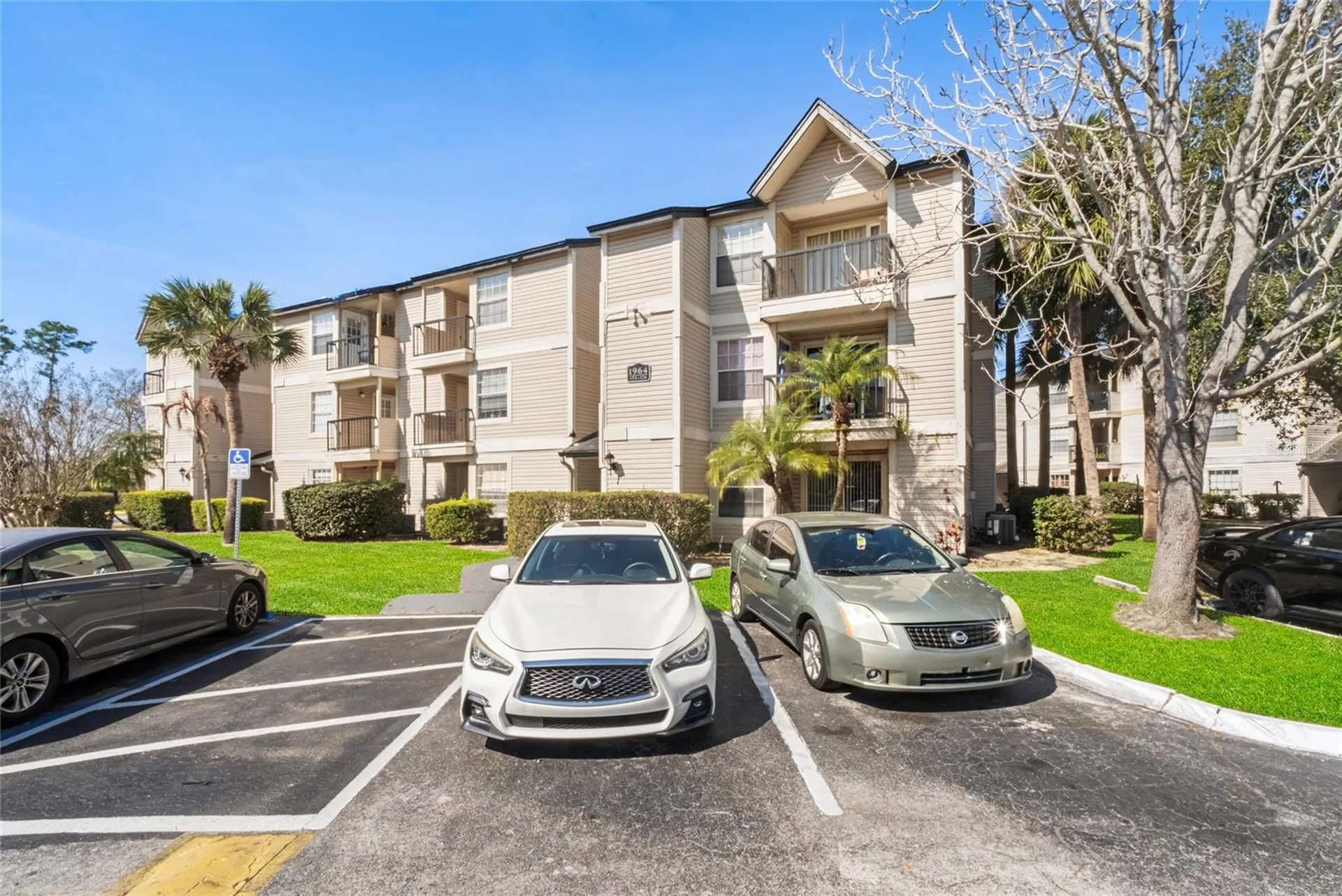 1964 Lake Atriums Circle Orlando FL 32839