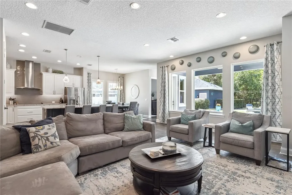 352 Moonbeam Loop Oviedo FL 32765