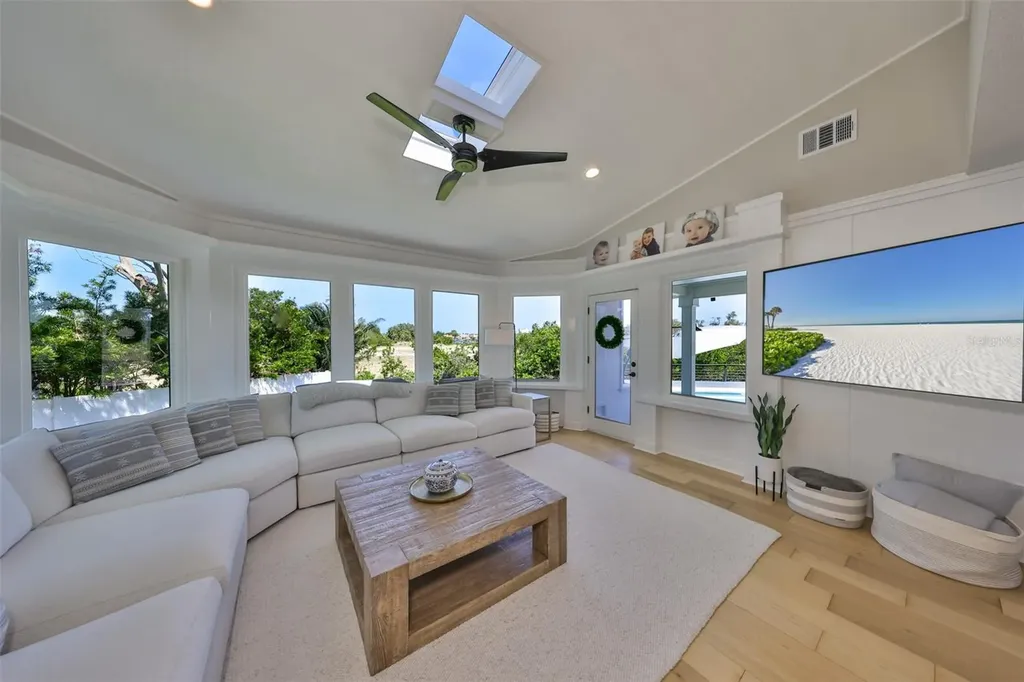 945 Bunker View Drive Apollo Beach FL 33572
