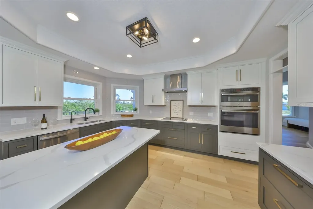 945 Bunker View Drive Apollo Beach FL 33572