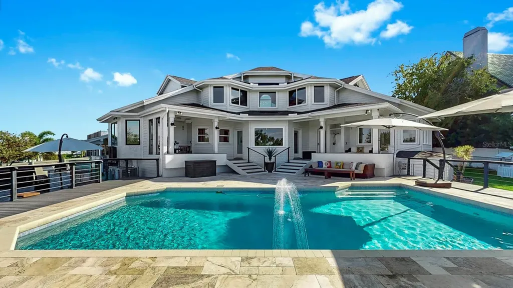 945 Bunker View Drive Apollo Beach FL 33572