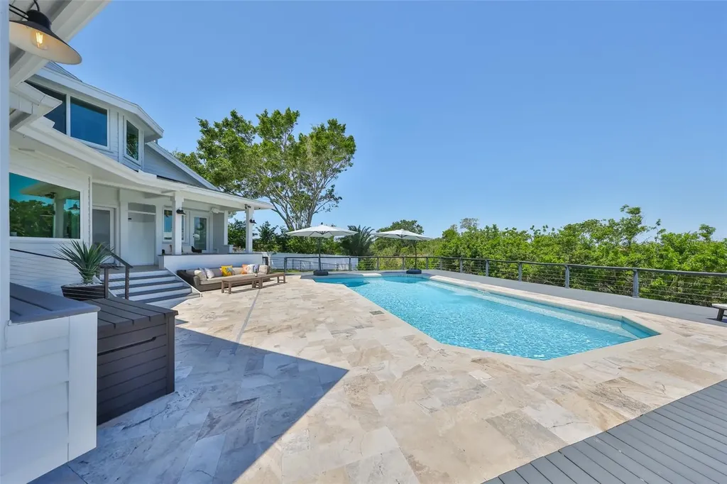 945 Bunker View Drive Apollo Beach FL 33572