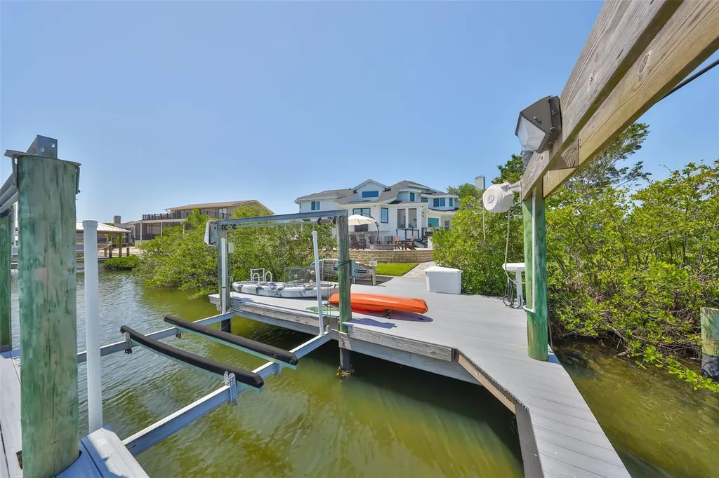 945 Bunker View Drive Apollo Beach FL 33572
