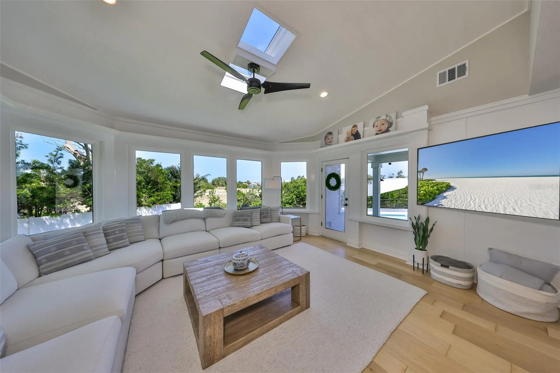 945 Bunker View Drive Apollo Beach FL 33572