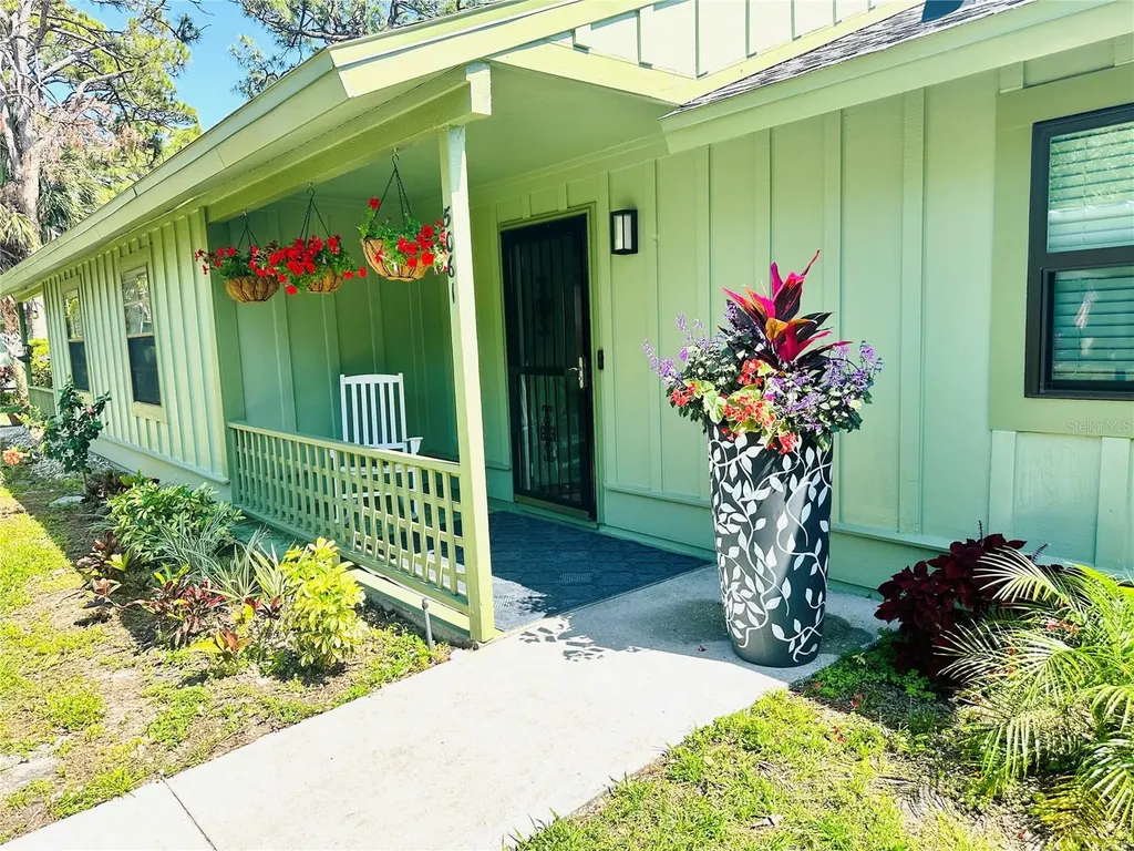 5061 Barrington Circle Sarasota FL 34234