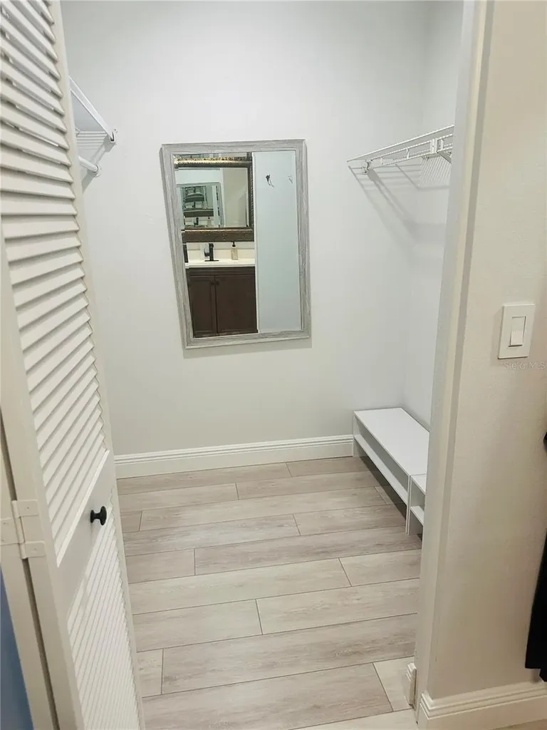 5061 Barrington Circle Sarasota FL 34234