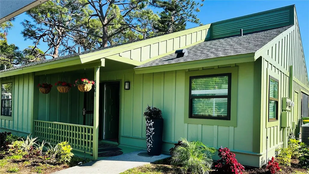 5061 Barrington Circle Sarasota FL 34234