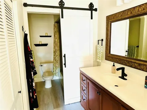 5061 Barrington Circle Sarasota FL 34234