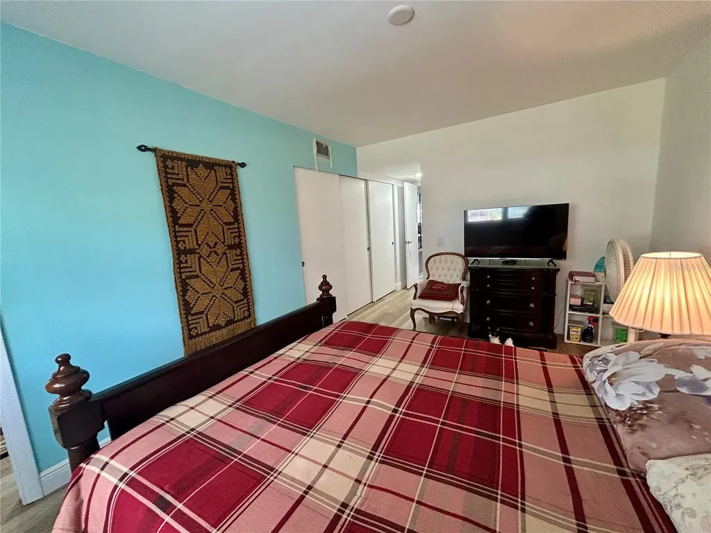 2286 Norwegian Drive Clearwater FL 33763