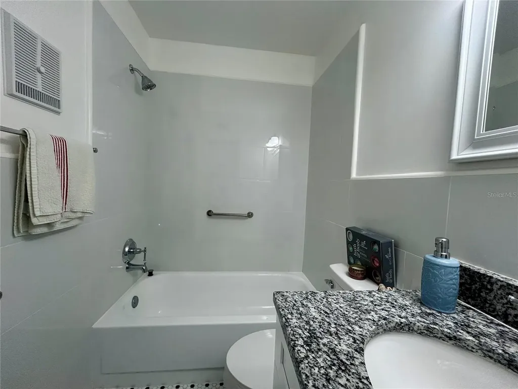 2286 Norwegian Drive Clearwater FL 33763