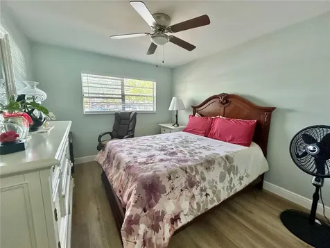 2286 Norwegian Drive Clearwater FL 33763