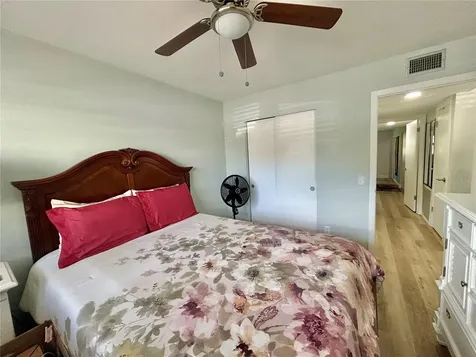 2286 Norwegian Drive Clearwater FL 33763