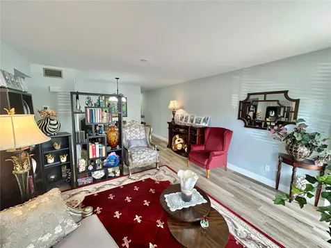 2286 Norwegian Drive Clearwater FL 33763