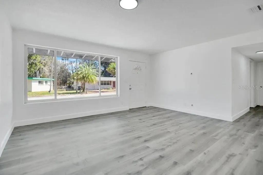 124 Baywood Drive Daytona Beach FL 32117