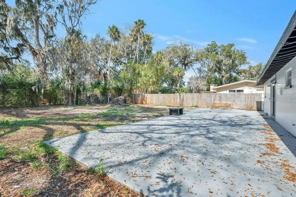 124 Baywood Drive Daytona Beach FL 32117