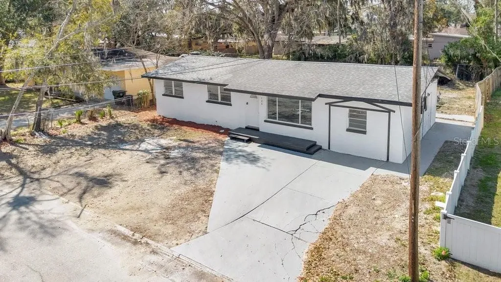124 Baywood Drive Daytona Beach FL 32117