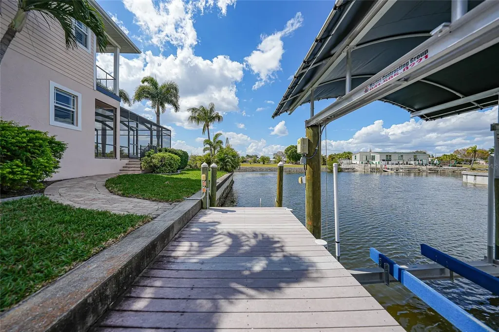 534 Canal Way Punta Gorda FL 33950