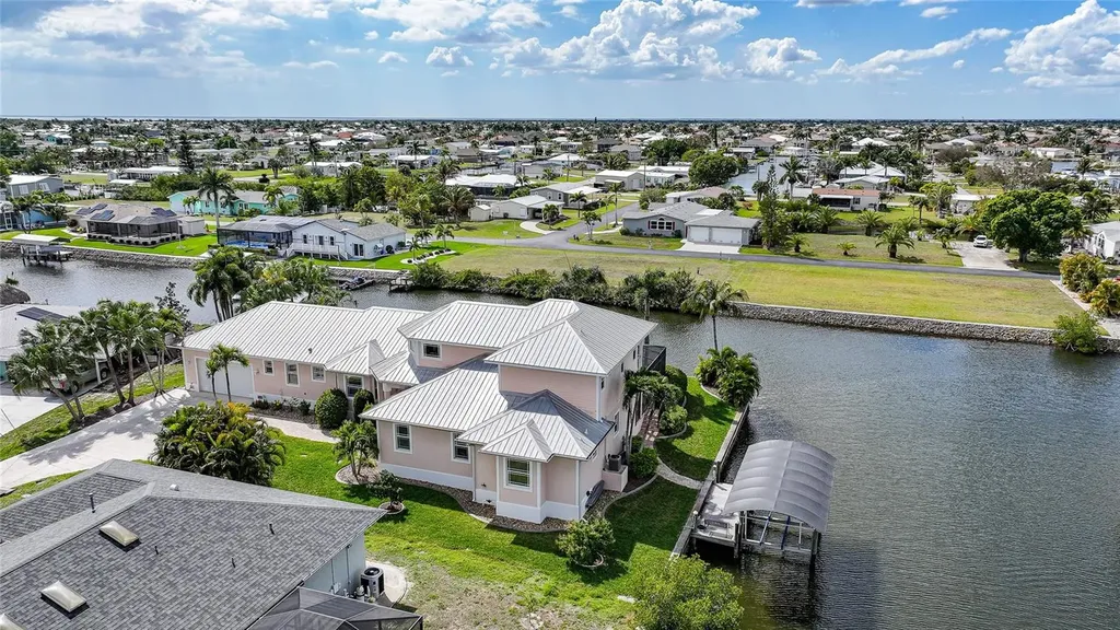 534 Canal Way Punta Gorda FL 33950
