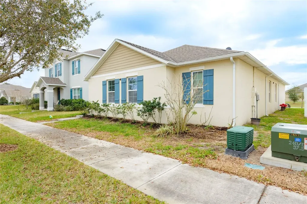 1932 Red Canyon Drive Kissimmee FL 34744