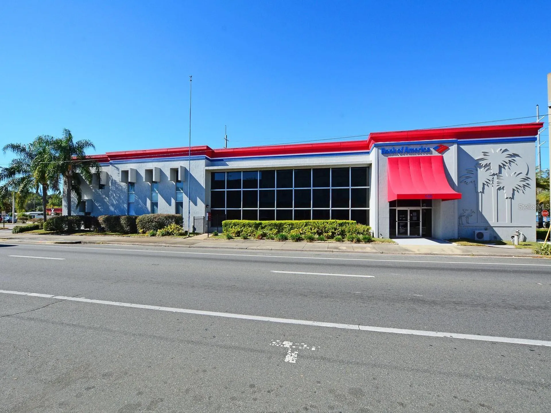 100 N Bay Street Eustis FL 32726