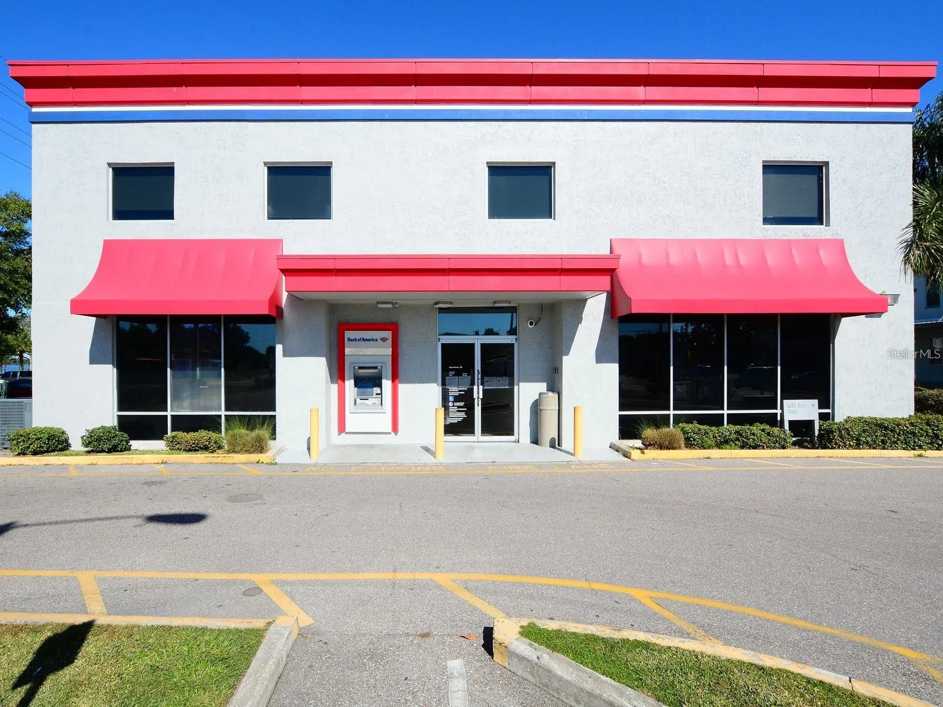 100 N Bay Street Eustis FL 32726