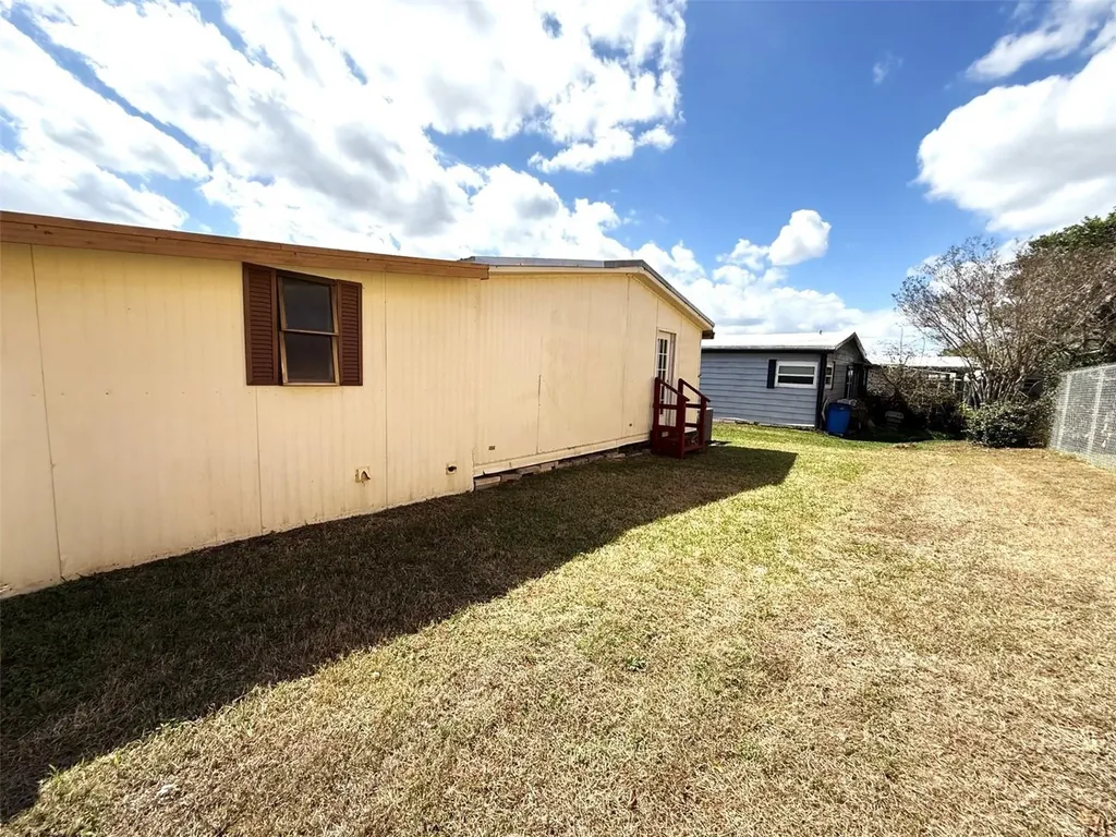 2055 S Floral Avenue Bartow FL 33830