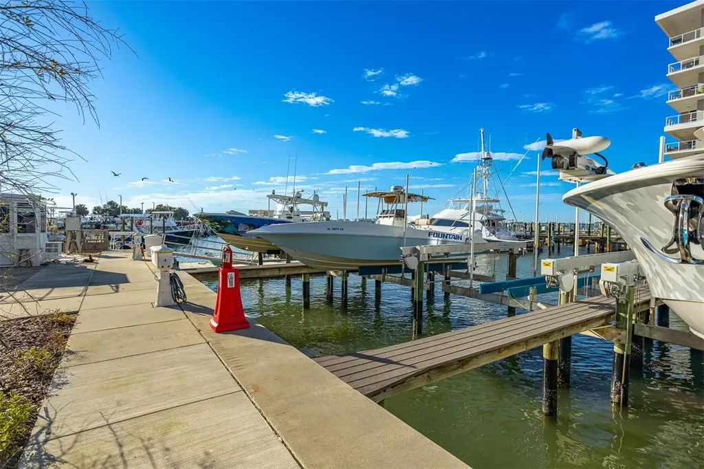 870 N Osceola Avenue Clearwater FL 33755