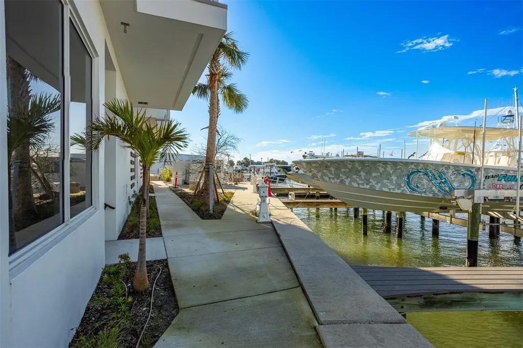 870 N Osceola Avenue Clearwater FL 33755