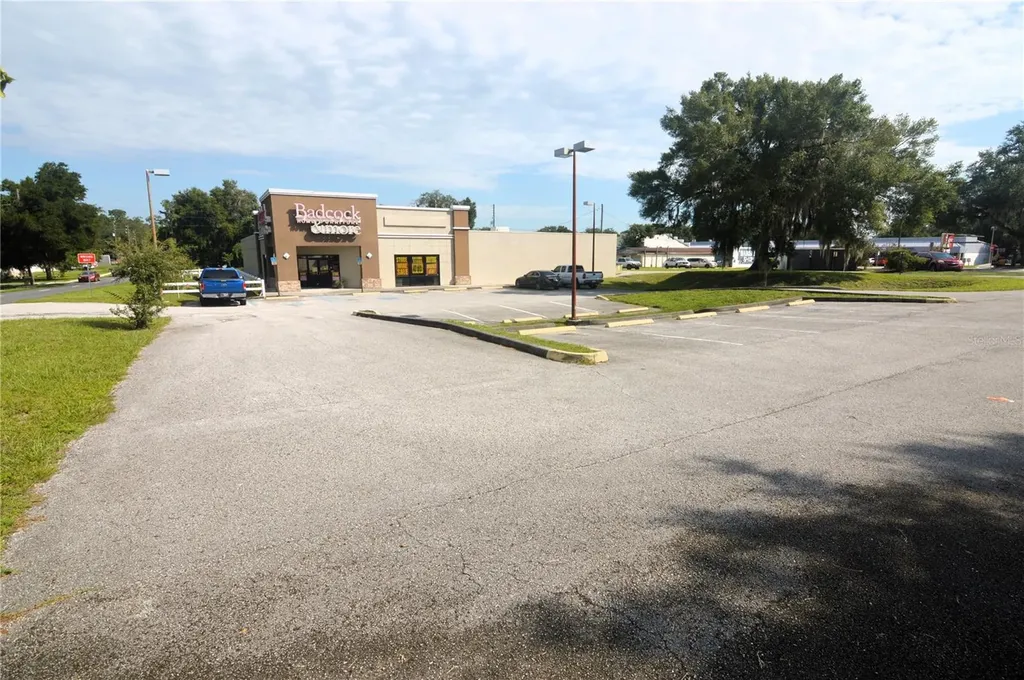 5500 6th Street Zephyrhills FL 33542