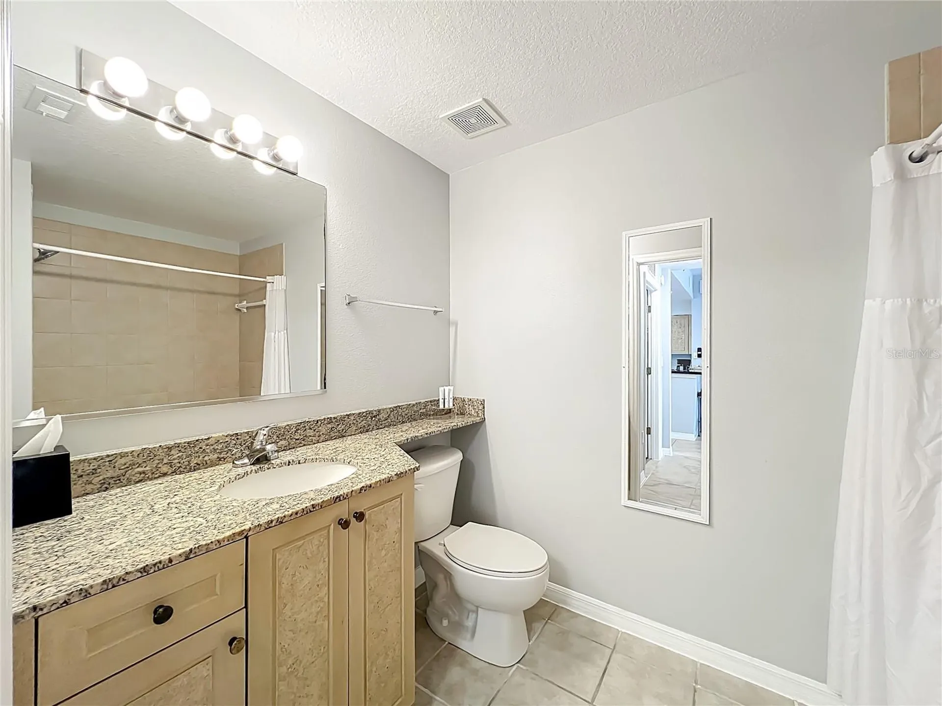 8827 Worldquest Boulevard Orlando FL 32821