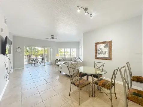 8827 Worldquest Boulevard Orlando FL 32821