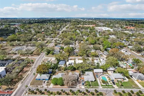 806 33rd Street Court W Bradenton FL 34205