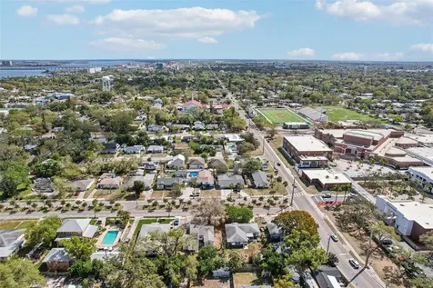 806 33rd Street Court W Bradenton FL 34205