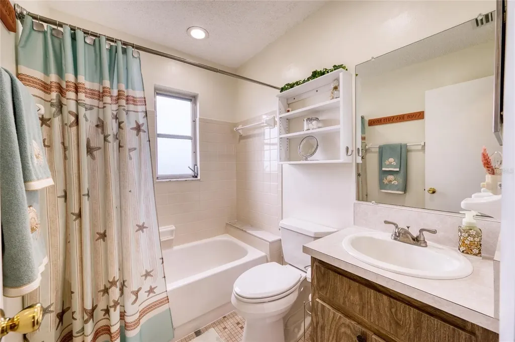 3803 41st Street Court W Bradenton FL 34205