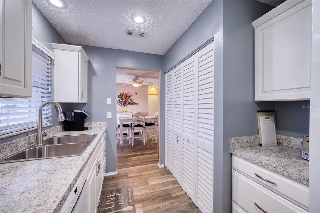 3803 41st Street Court W Bradenton FL 34205