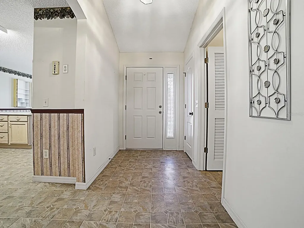 16865 SE 93rd Cuthbert Circle The Villages FL 32162