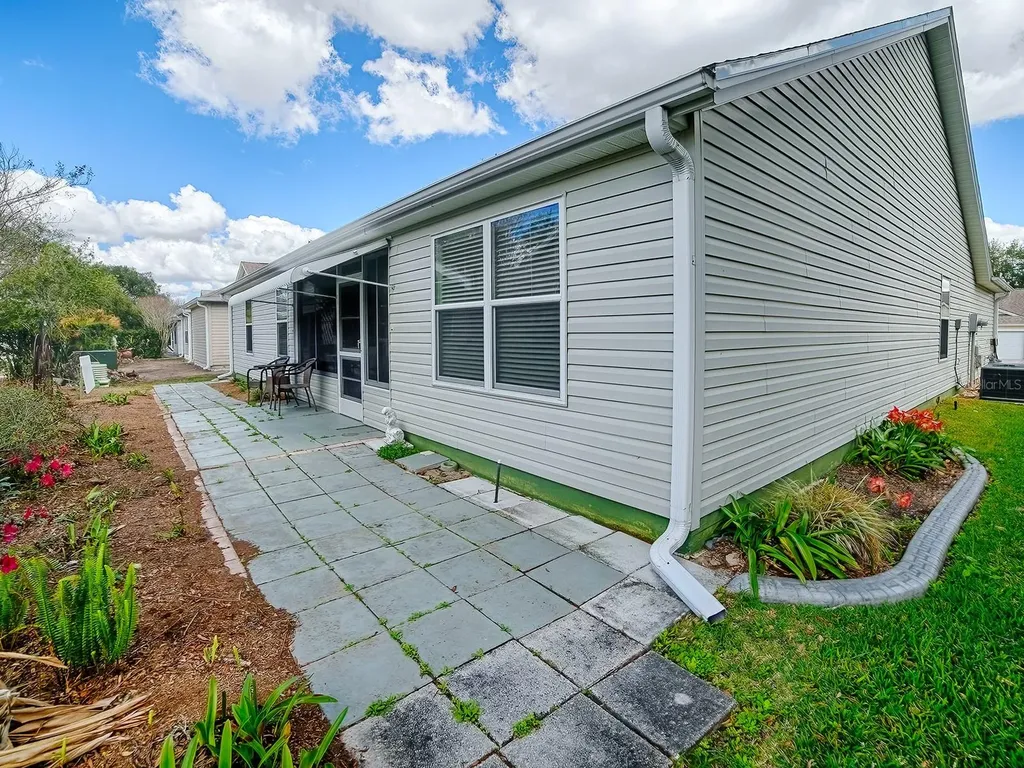 16865 SE 93rd Cuthbert Circle The Villages FL 32162