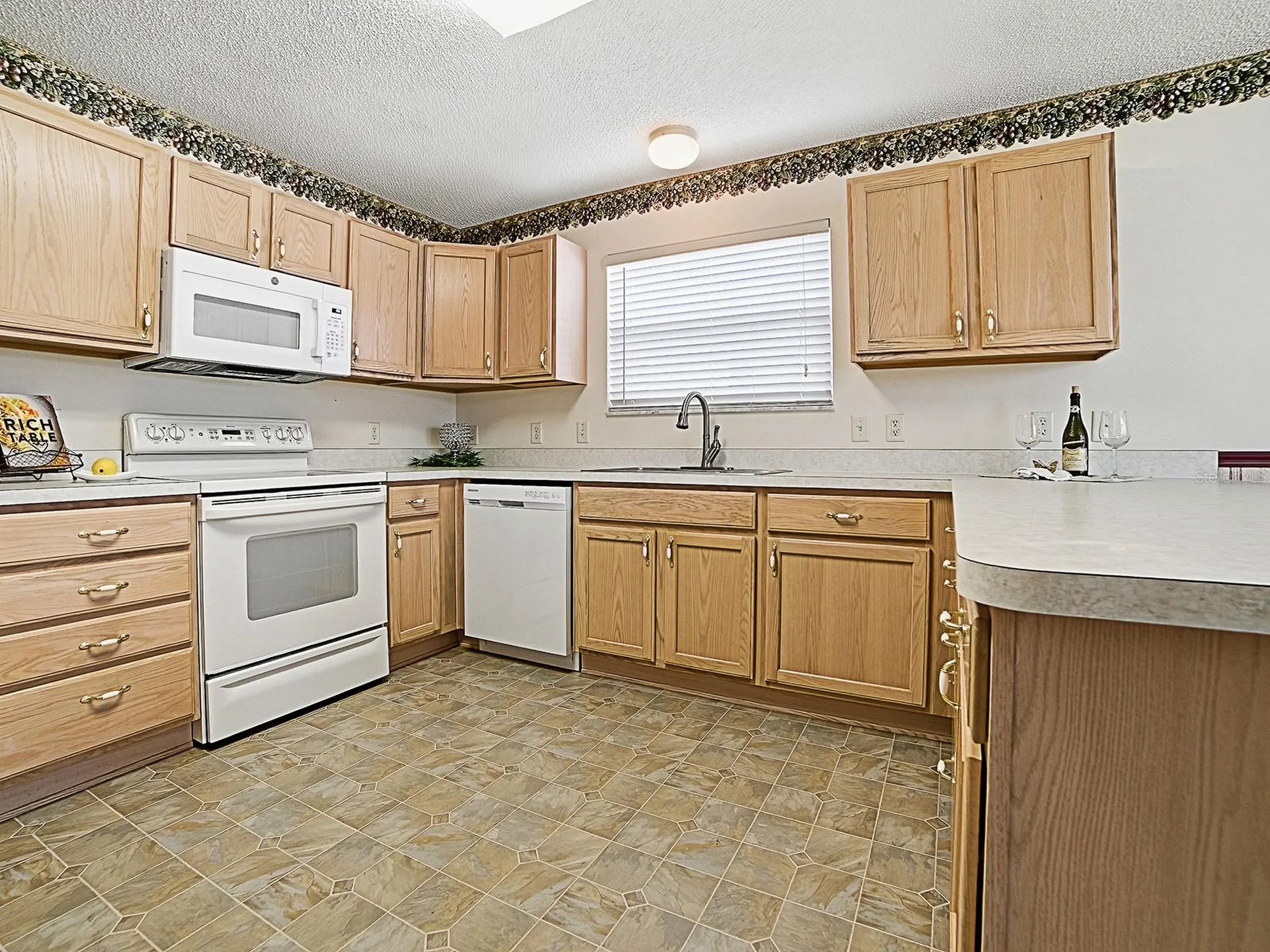 16865 SE 93rd Cuthbert Circle The Villages FL 32162