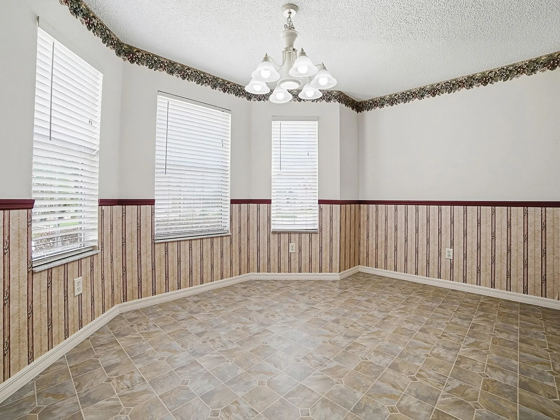 16865 SE 93rd Cuthbert Circle The Villages FL 32162