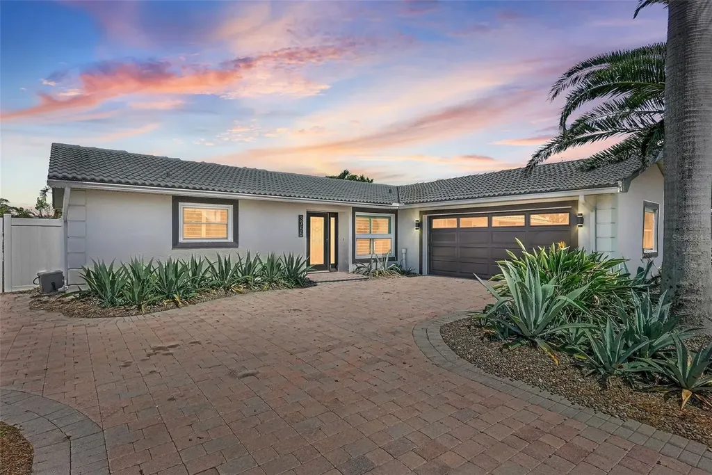 3755 Belle Vista Drive E St Pete Beach FL 33706