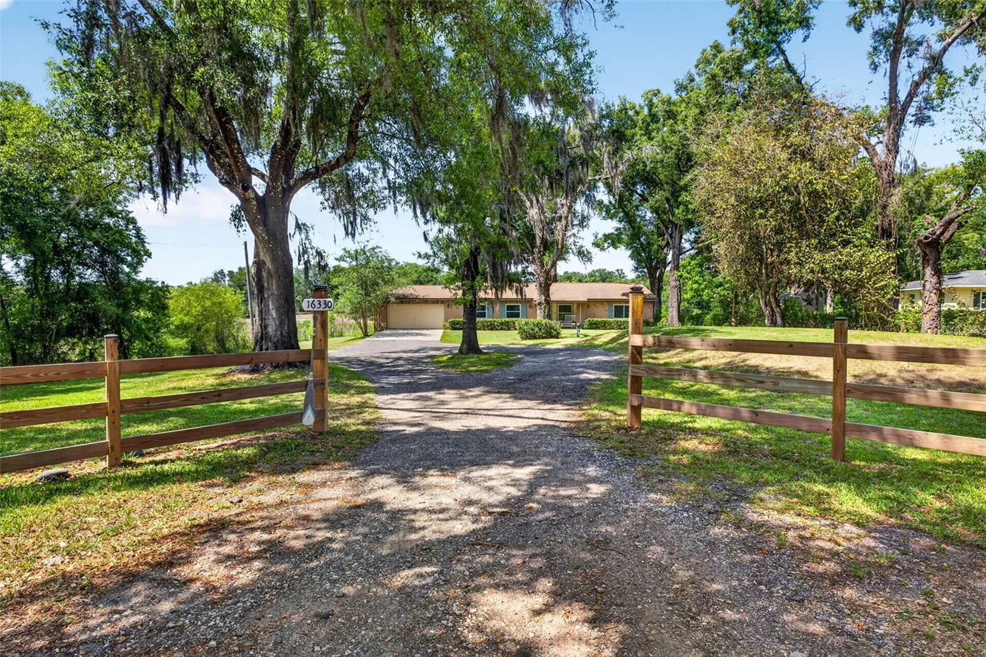 16330 Hanna Road Lutz FL 33549