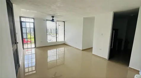 B-2 Ave Pontezuela Apt 3-b Condominio Pontezuela I Carolina PR 00983